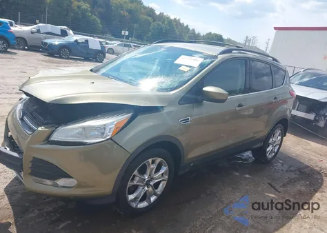 2013 Ford Escape Se z USA, uszkodzony, nr VIN 1FMCU9G94DUC22562